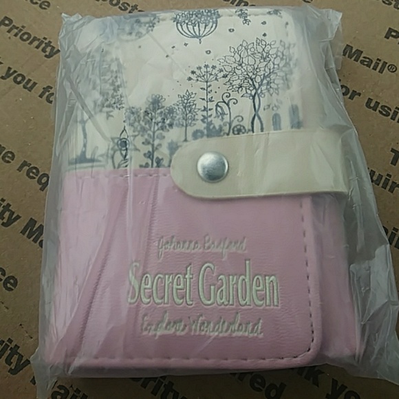 Wallets. - Picture 2 of 4